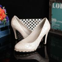 new-chanel-chain-embroidered-heels-cream