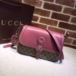 gucci-308452-size28x20x12-cm-pink-flap